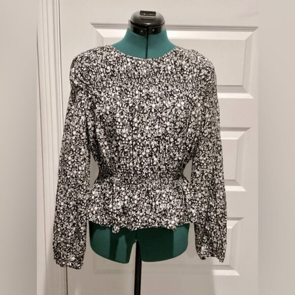 Universal Thread Target Fall Top Smocked NWT - Picture 1 of 8